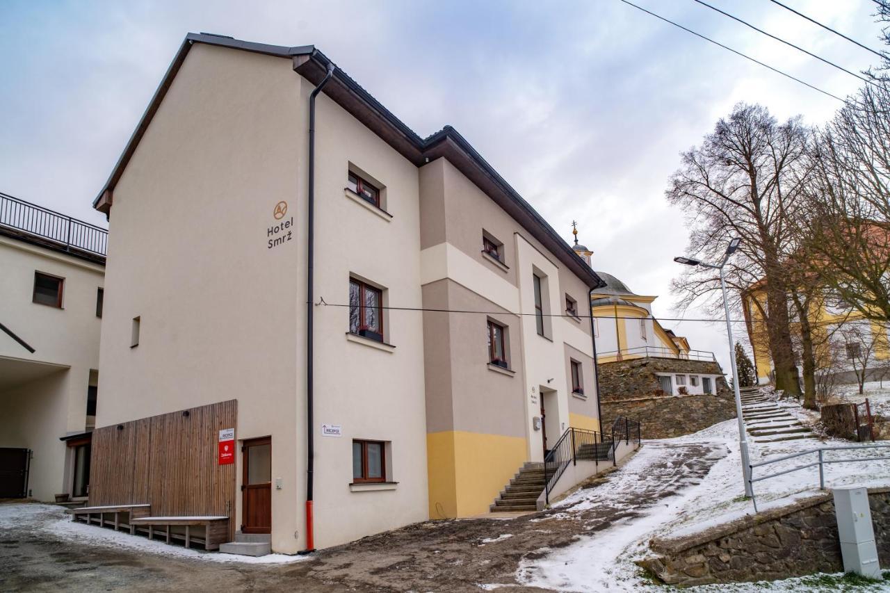 Hotel Smrz Sepekov ภายนอก รูปภาพ